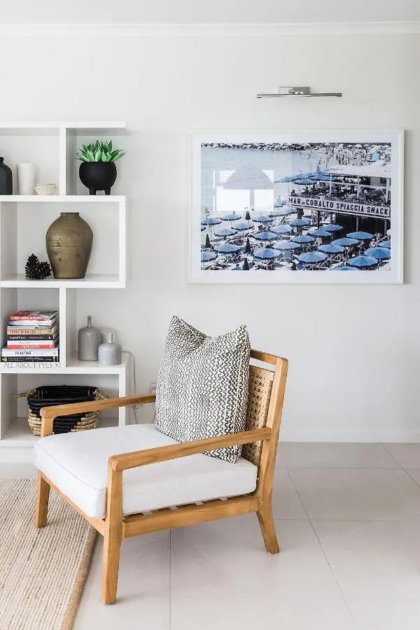 Sunshine Retreat Offers Ocean Views And Style Apartment Sunshine Beach