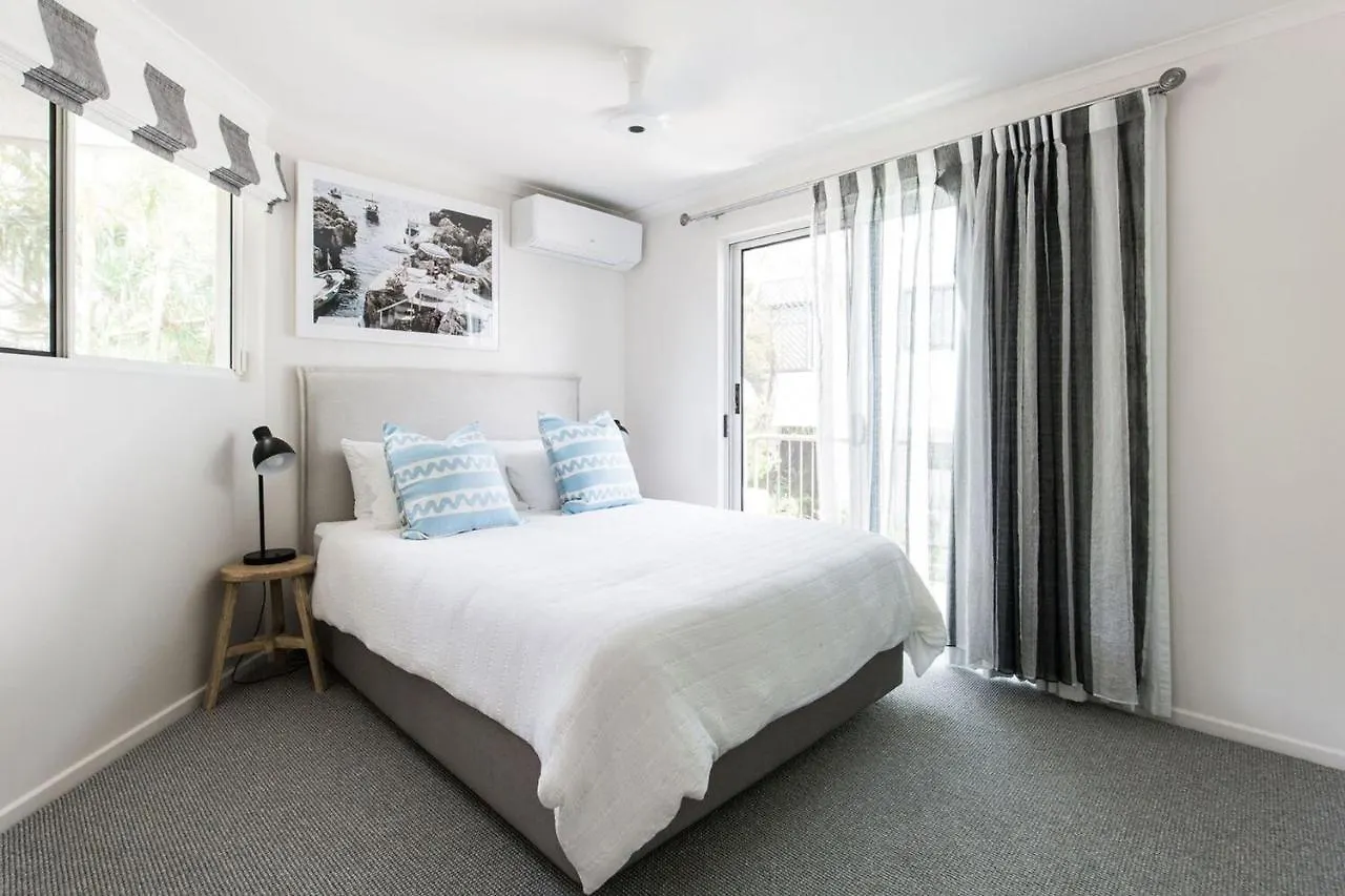 Sunshine Retreat Offers Ocean Views And Style Apartment Sunshine Beach